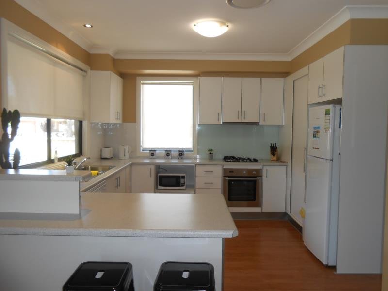 39 The Retreat TAMWORTH 2