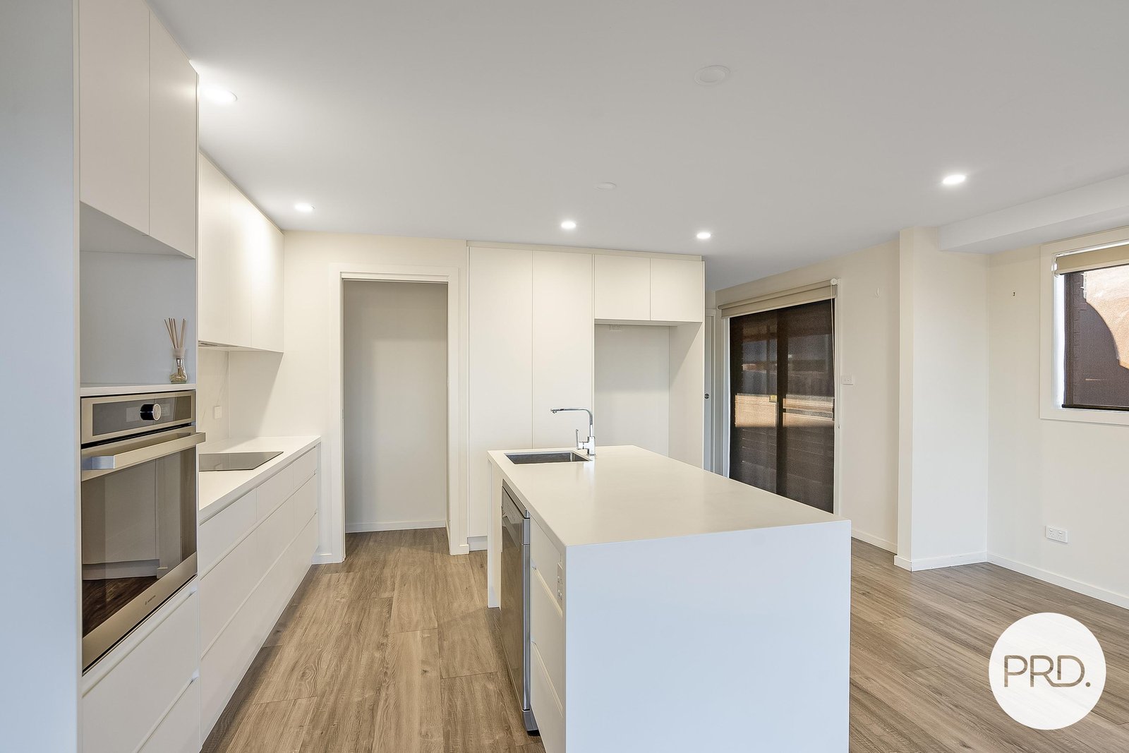 39 THIRD Avenue MIDWAY POINT 3