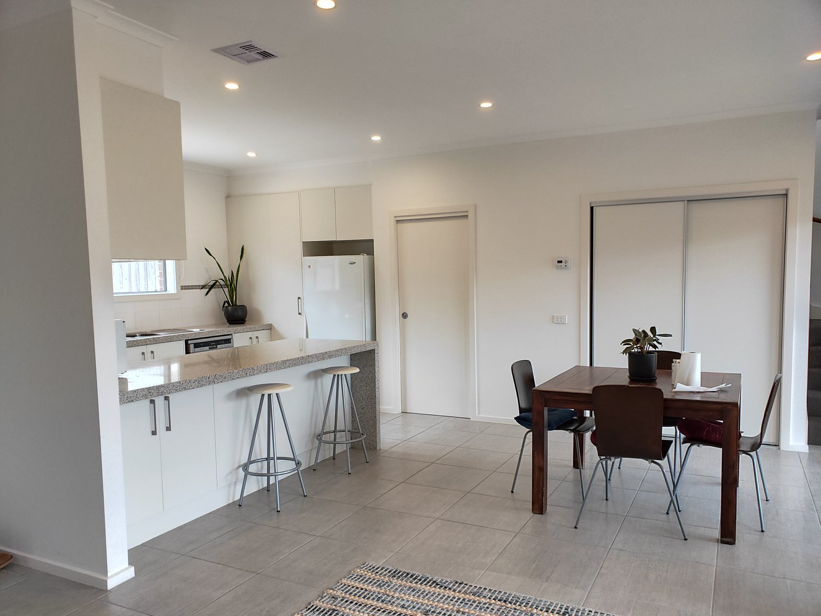 Gallery: 3/9 Toyne Avenue