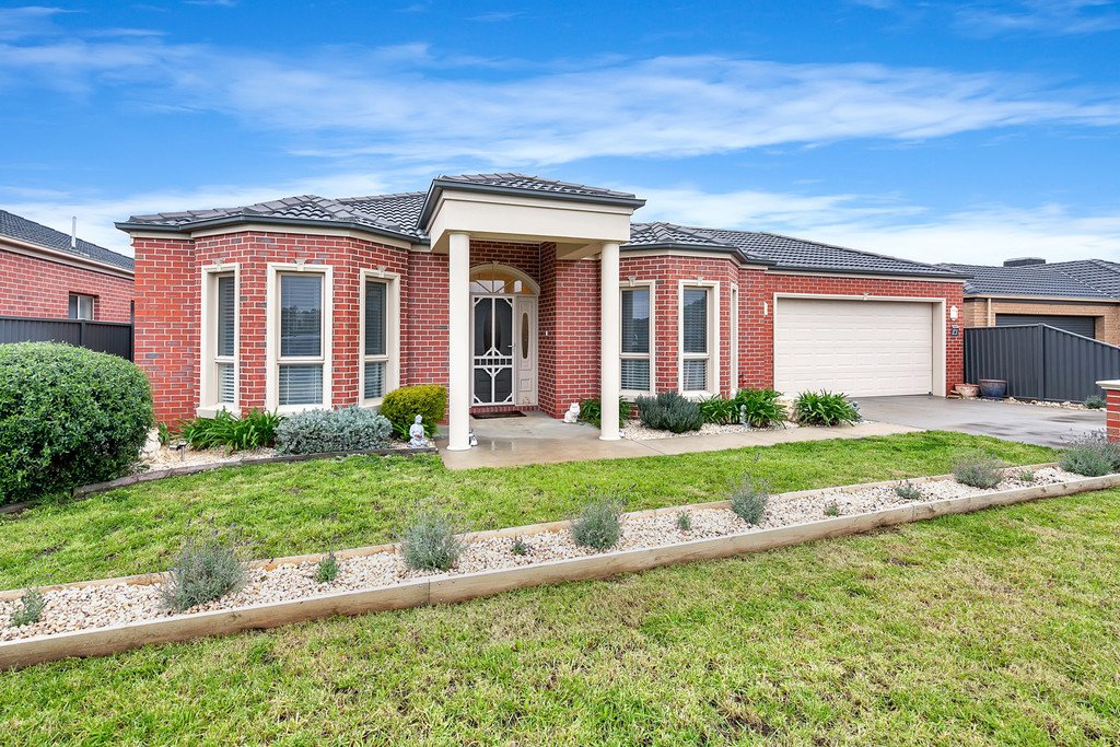 39 Tudor Avenue DELACOMBE 1