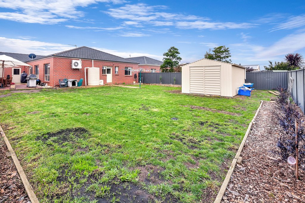 39 Tudor Avenue DELACOMBE 16