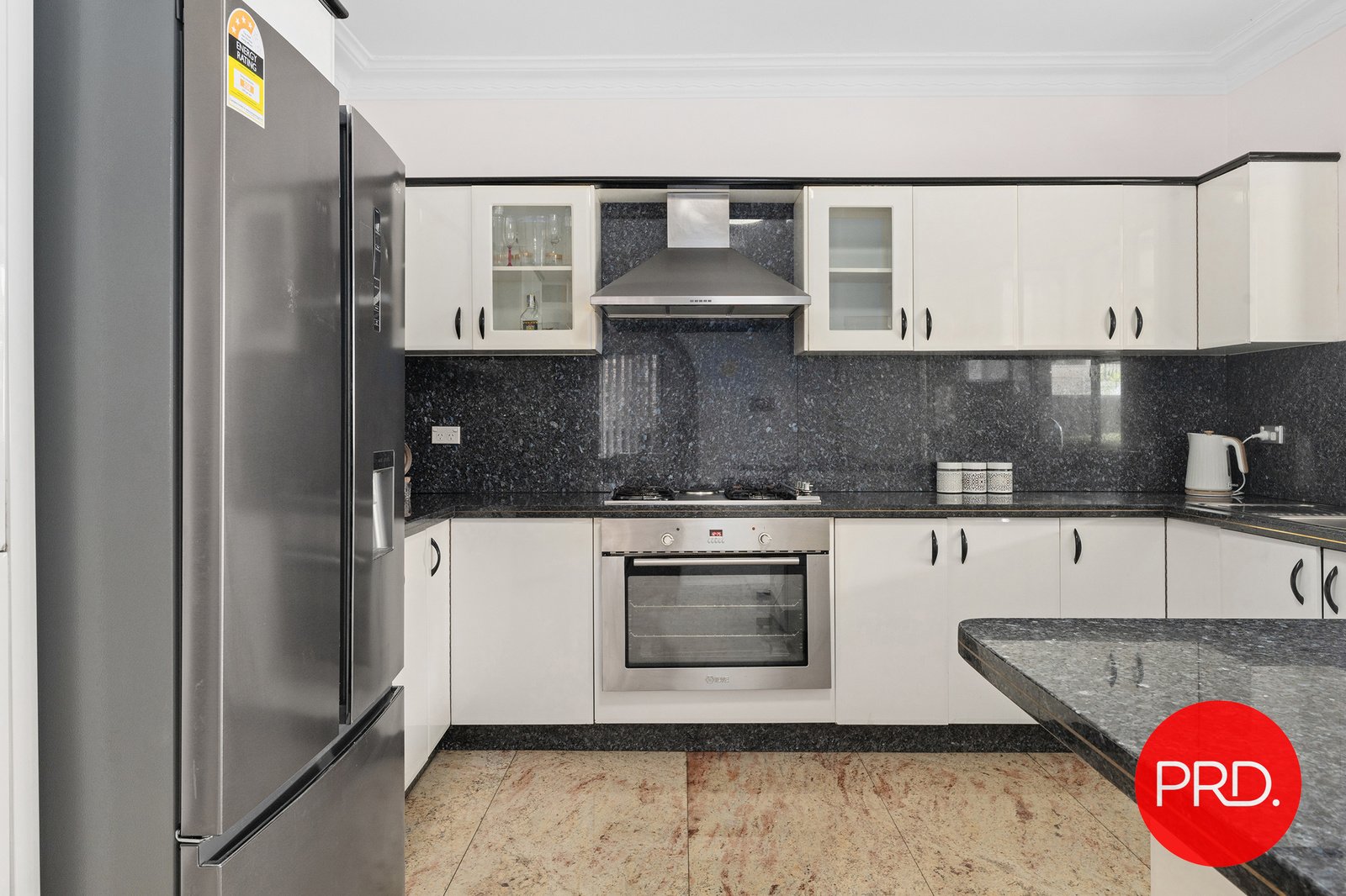 39 Union Street KOGARAH 8