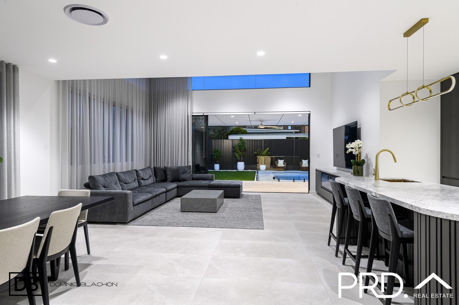 39 Victor Avenue PICNIC POINT 8