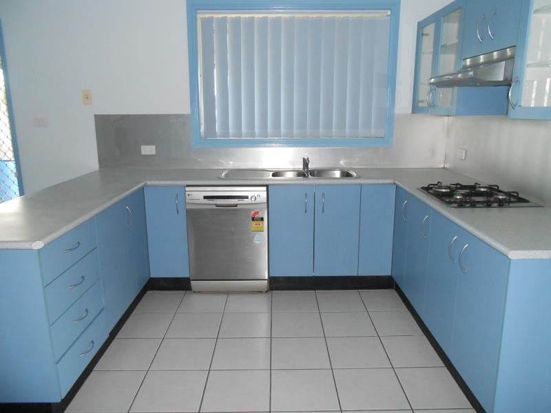 39 Warburton Drive TAMWORTH 4