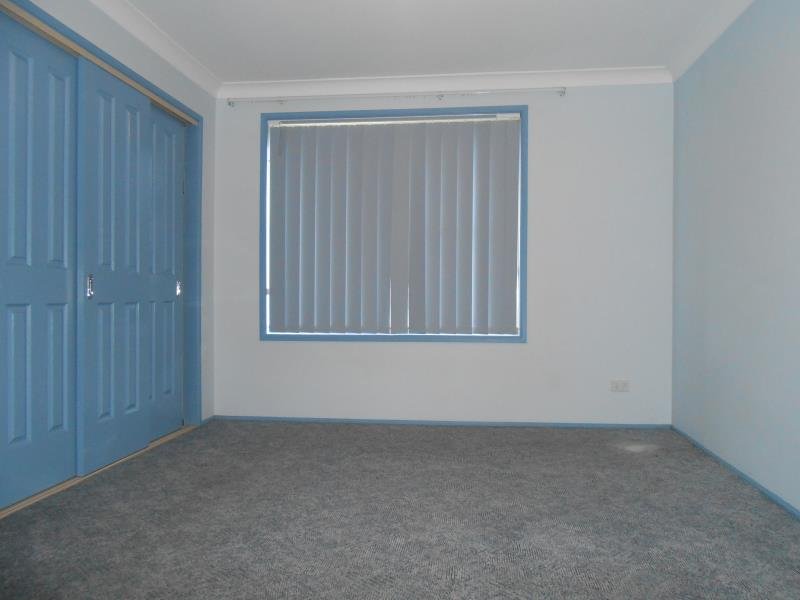 39 Warburton Drive TAMWORTH 8