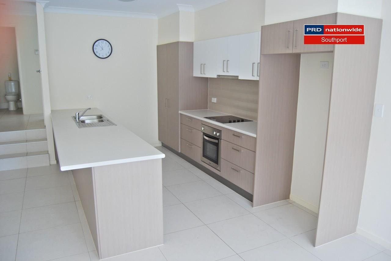 3/9 Ward Street SOUTHPORT 3
