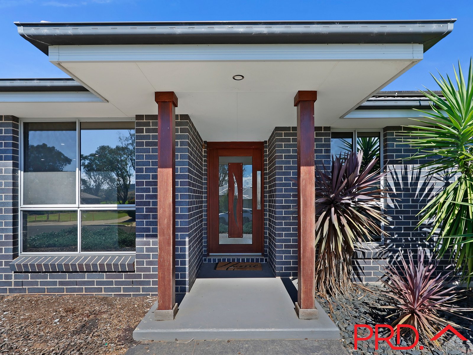 39 Warrah Drive TAMWORTH 3