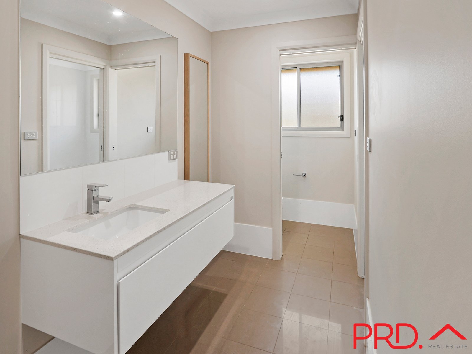 39 Warrah Drive TAMWORTH 14