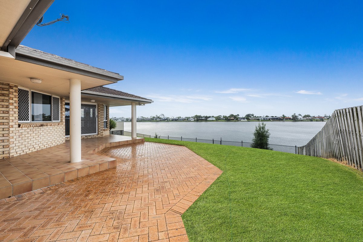 39 Wedgebill Parade Burleigh Waters 13