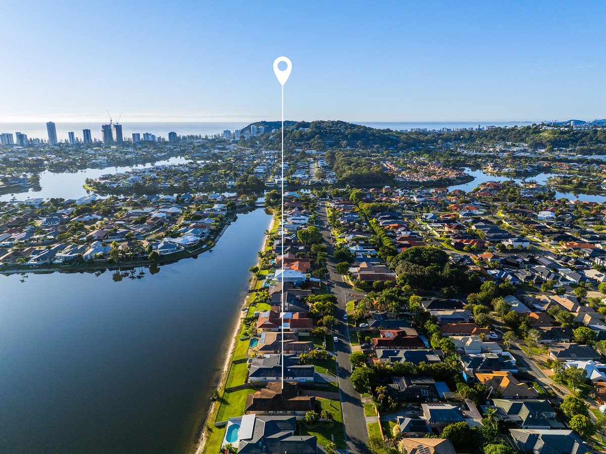 39 Wedgebill Parade Burleigh Waters 17