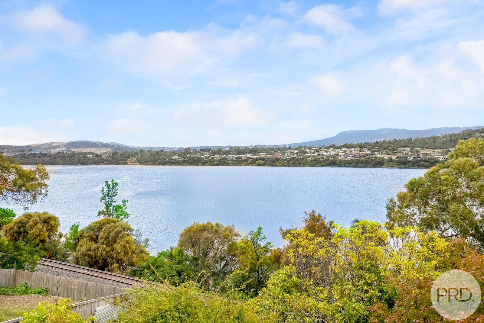 39 Wendourie Parade AUSTINS FERRY 11