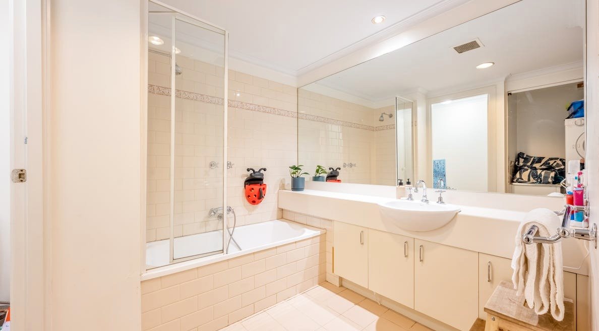 Real Estate and Property in 3/9 William Street , Clifton Hill, VIC