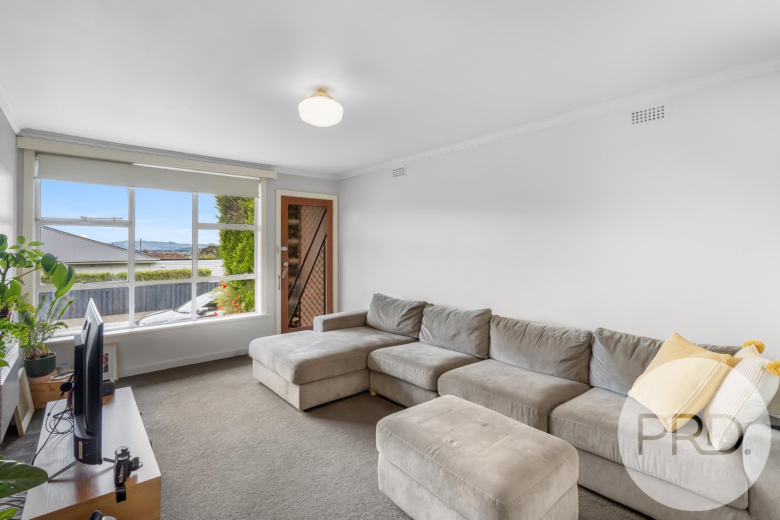 3/9 Woodlands Avenue NEW TOWN 8