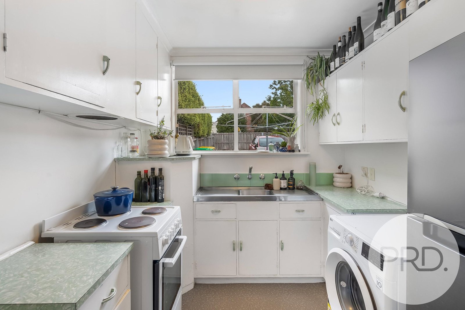 3/9 Woodlands Avenue NEW TOWN 10