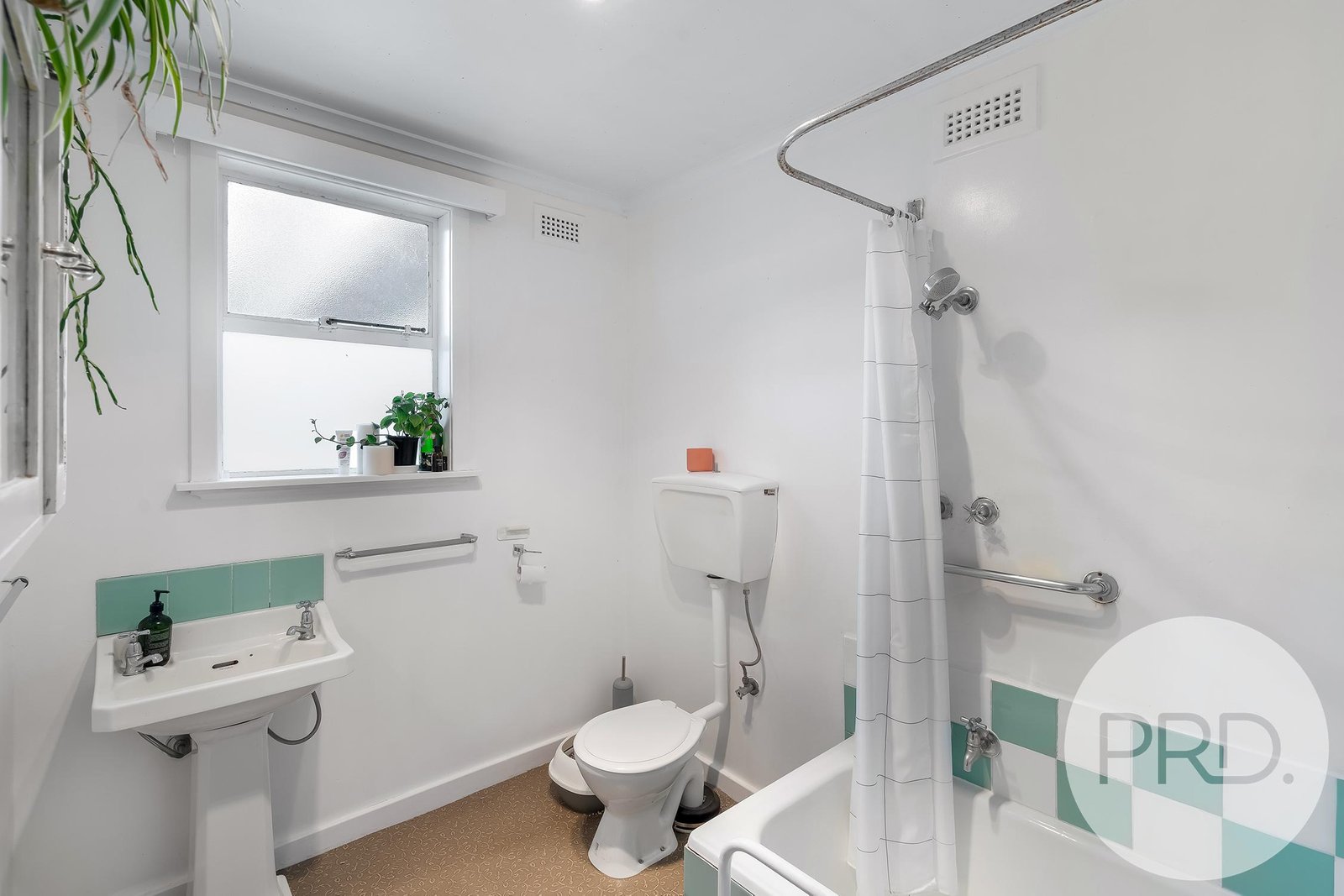3/9 Woodlands Avenue NEW TOWN 17