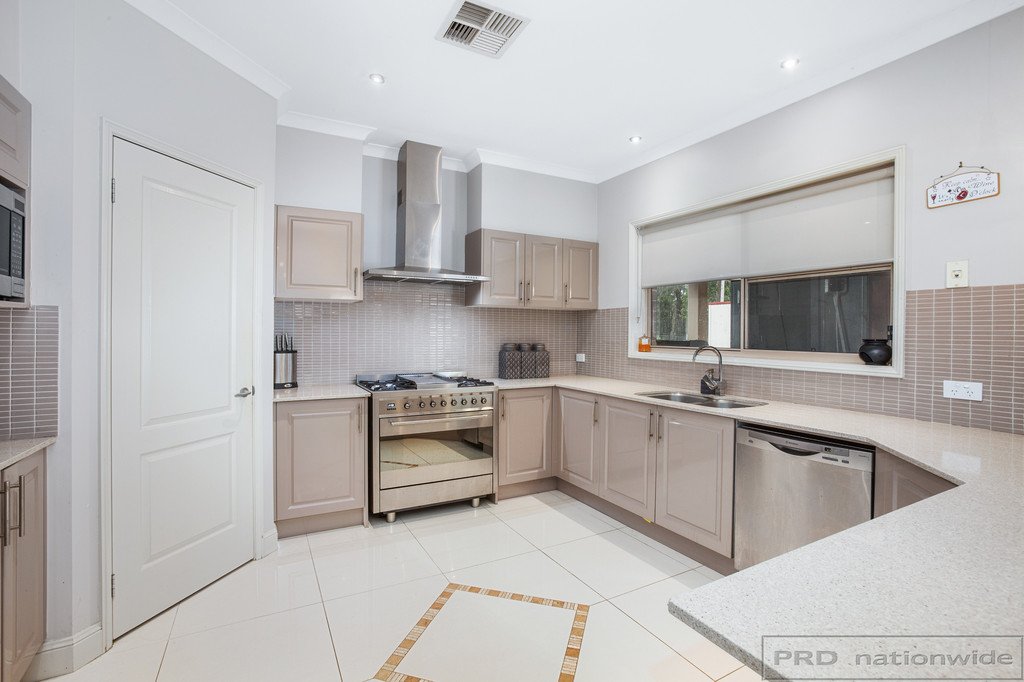 39 Woodlands Dr  THORNTON 2