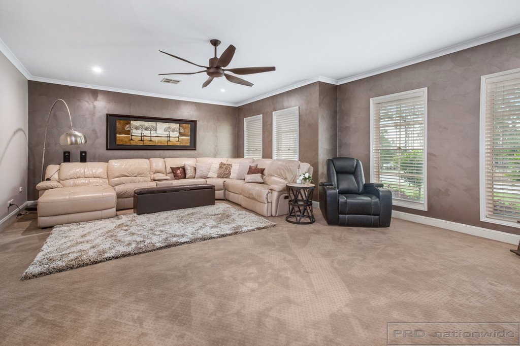 39 Woodlands Dr  THORNTON 6