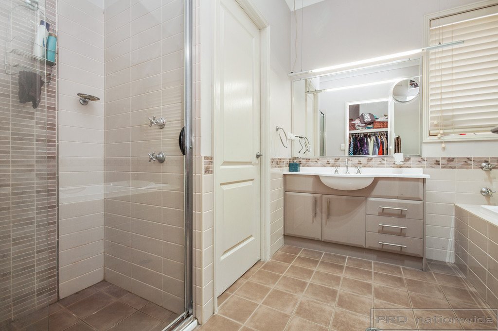 39 Woodlands Dr  THORNTON 8