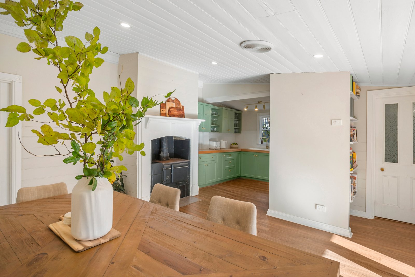 Real Estate and Property in 39 Yaldwyn Street East , Kyneton, VIC