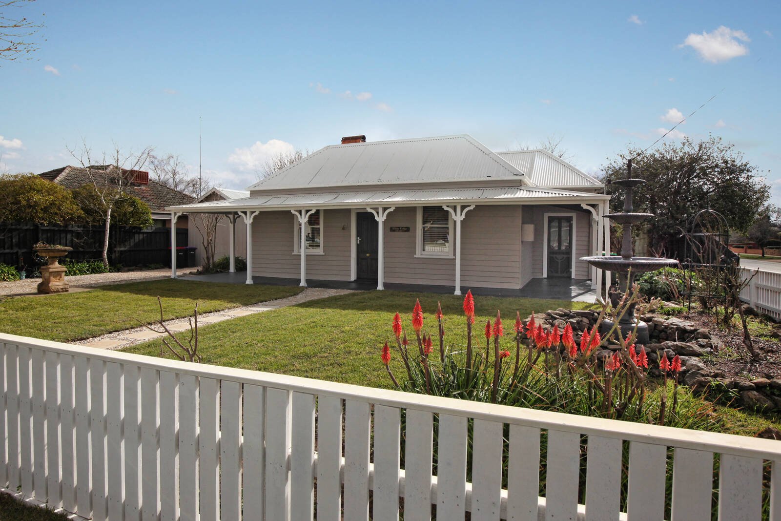 Real Estate and Property in 39 Yaldwyn Street East, Kyneton, VIC