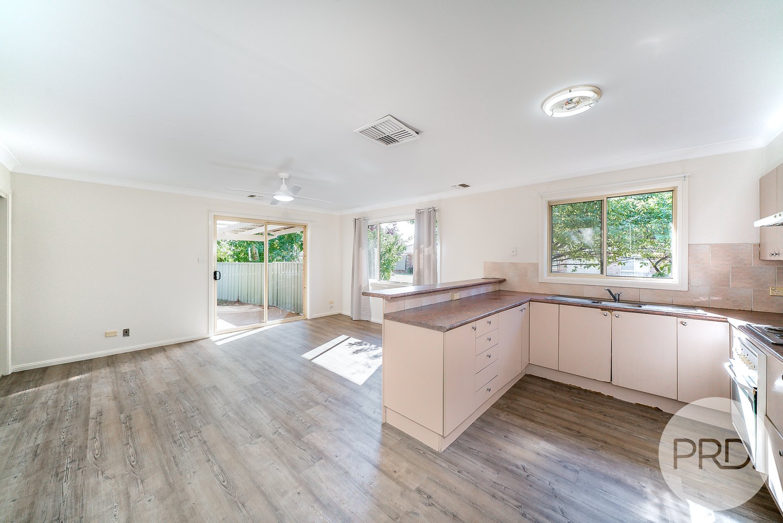 39 Yentoo Drive GLENFIELD PARK 9