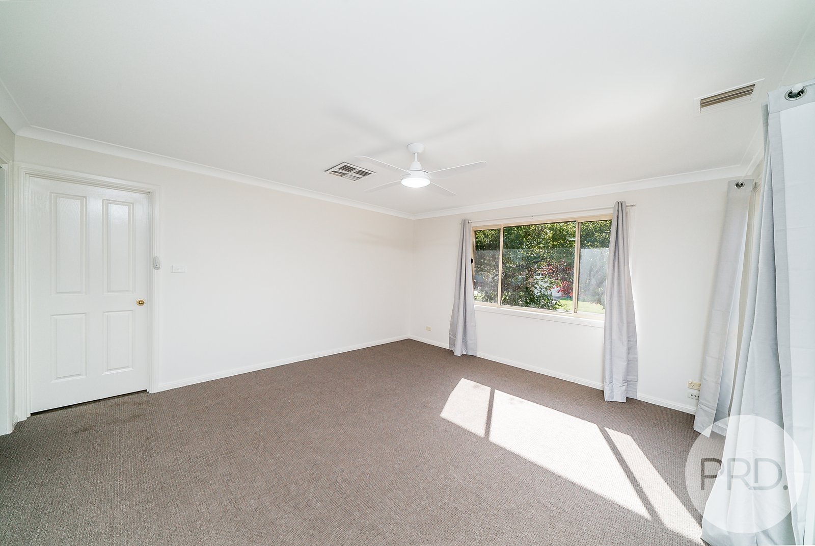 39 Yentoo Drive GLENFIELD PARK 12