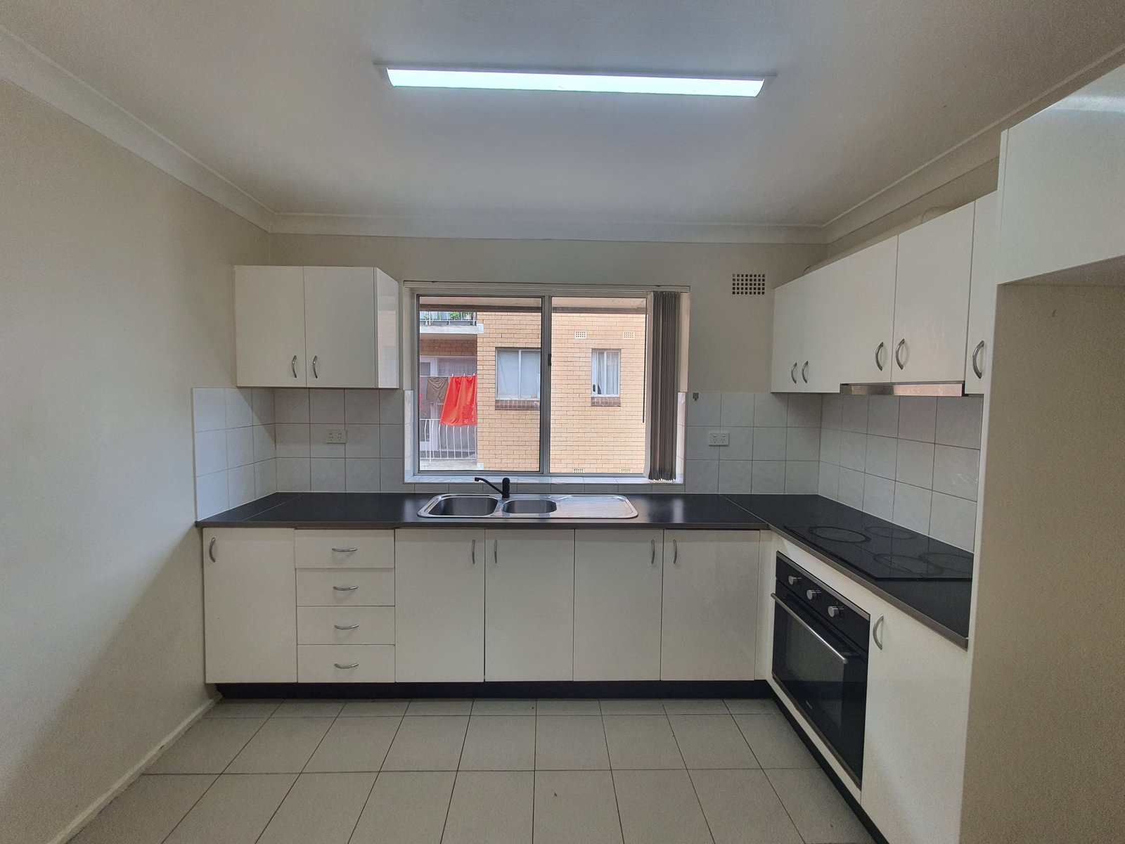 3/90 Bigge Street LIVERPOOL 3