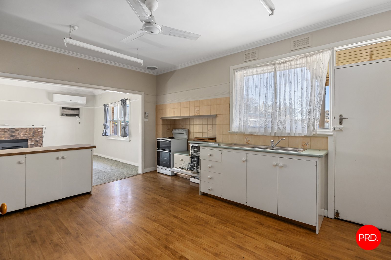 390 Napier Street WHITE HILLS 4