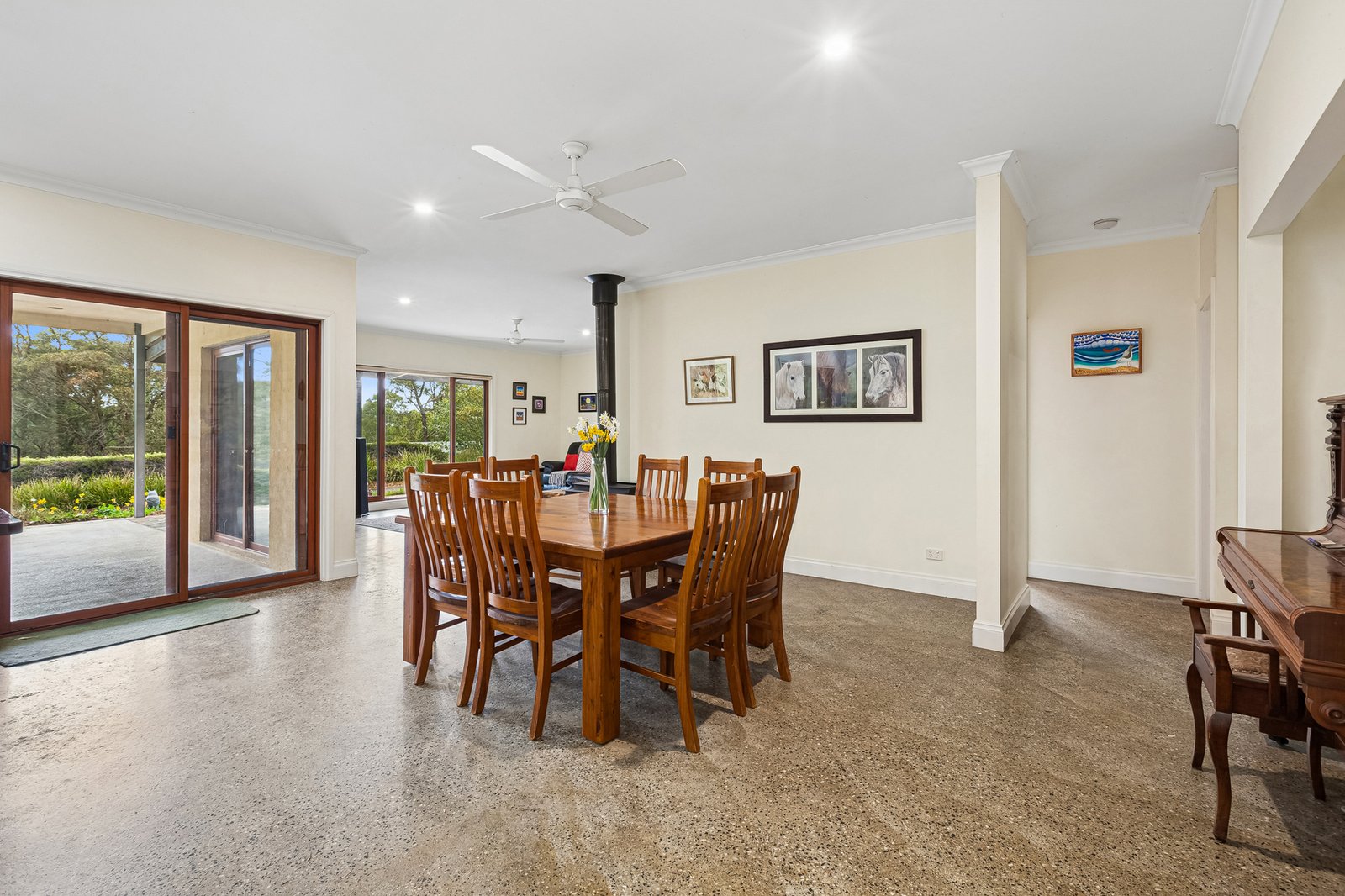 Gallery: 390 South Mountain Road