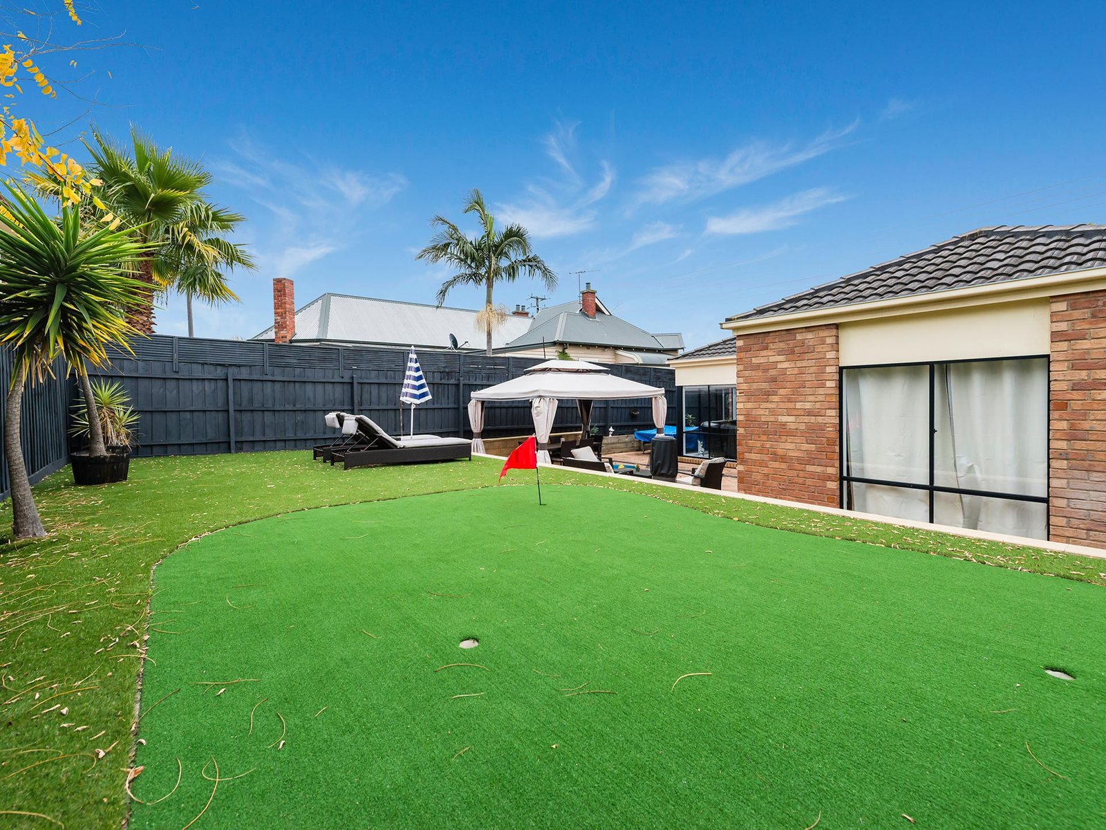 Gallery: 390a Bay Road