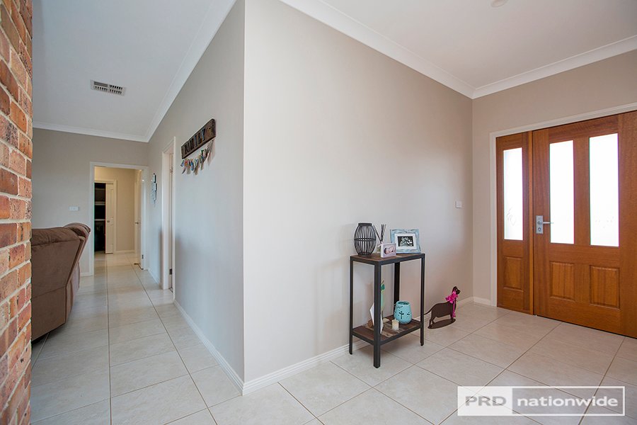 391 Country Road TAMWORTH 3