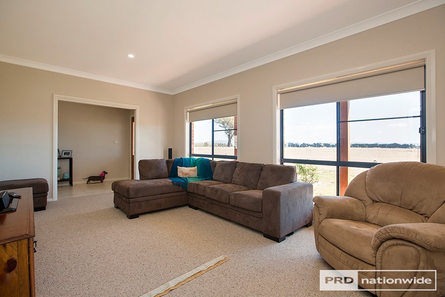 391 Country Road TAMWORTH 9