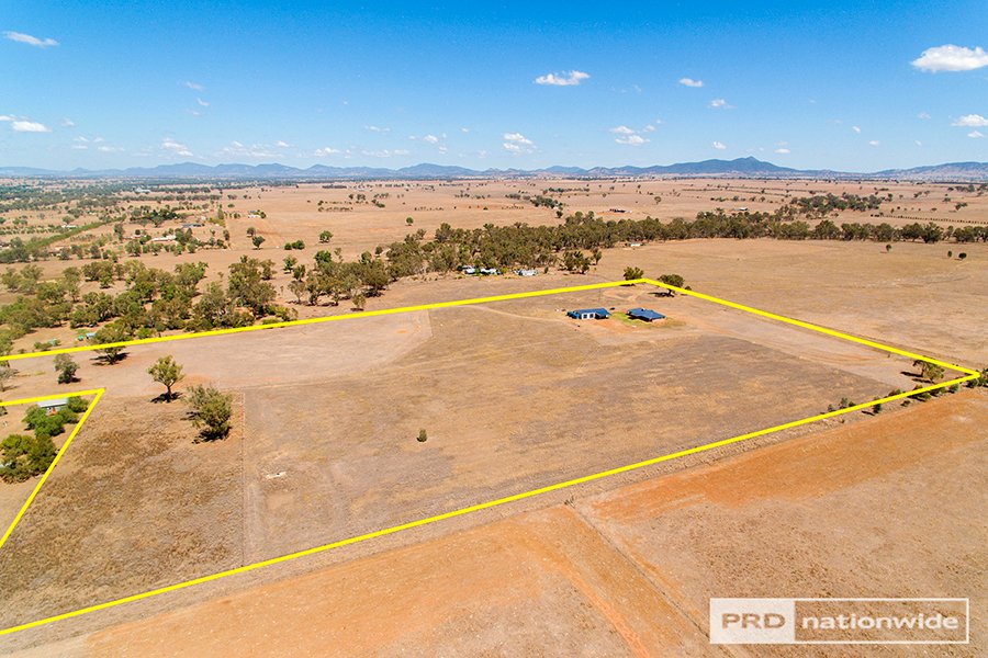 391 Country Road TAMWORTH 25