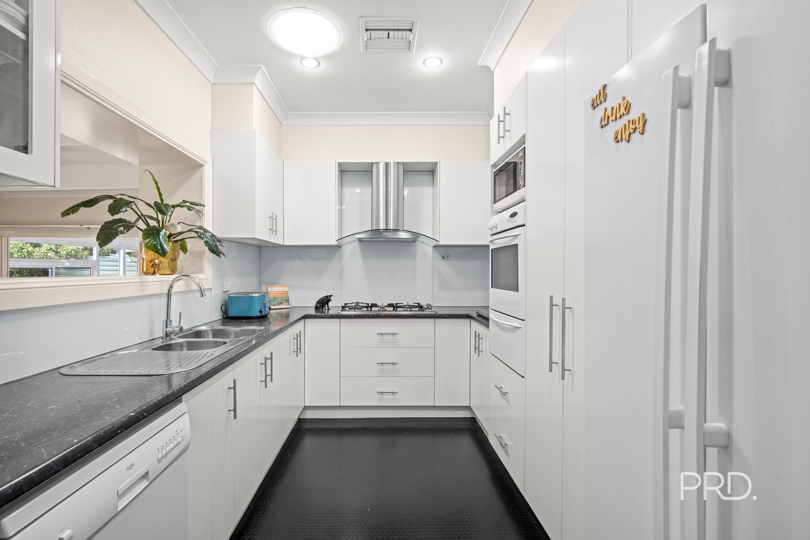 391 Lake Albert Road KOORINGAL 13