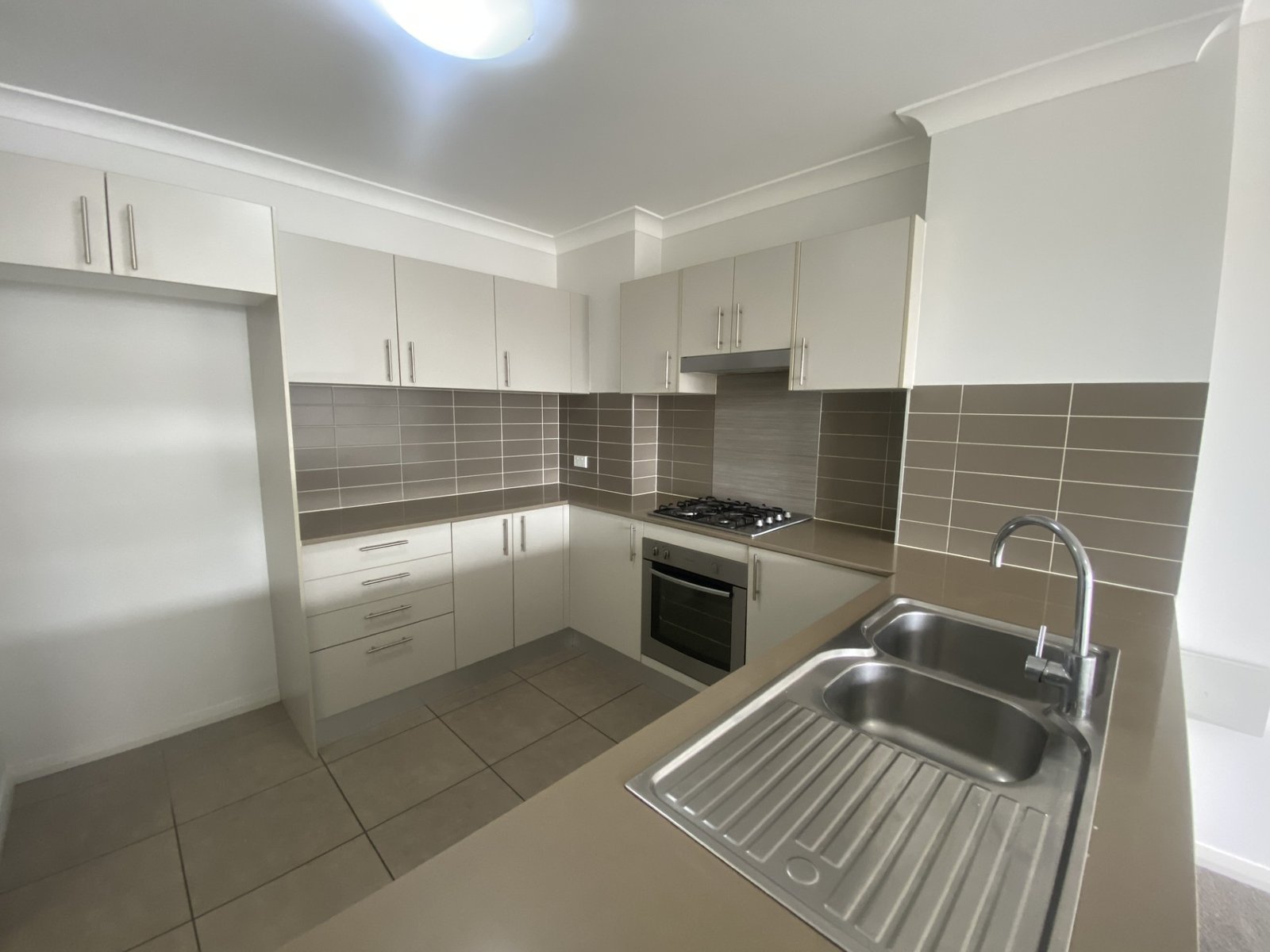 39/18-22 Castlereagh Street LIVERPOOL 6