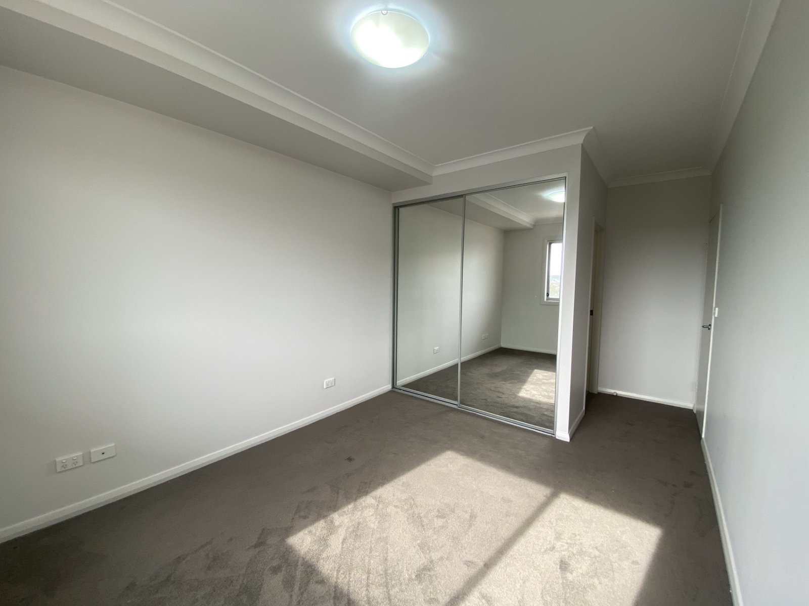 39/18-22 Castlereagh Street LIVERPOOL 10