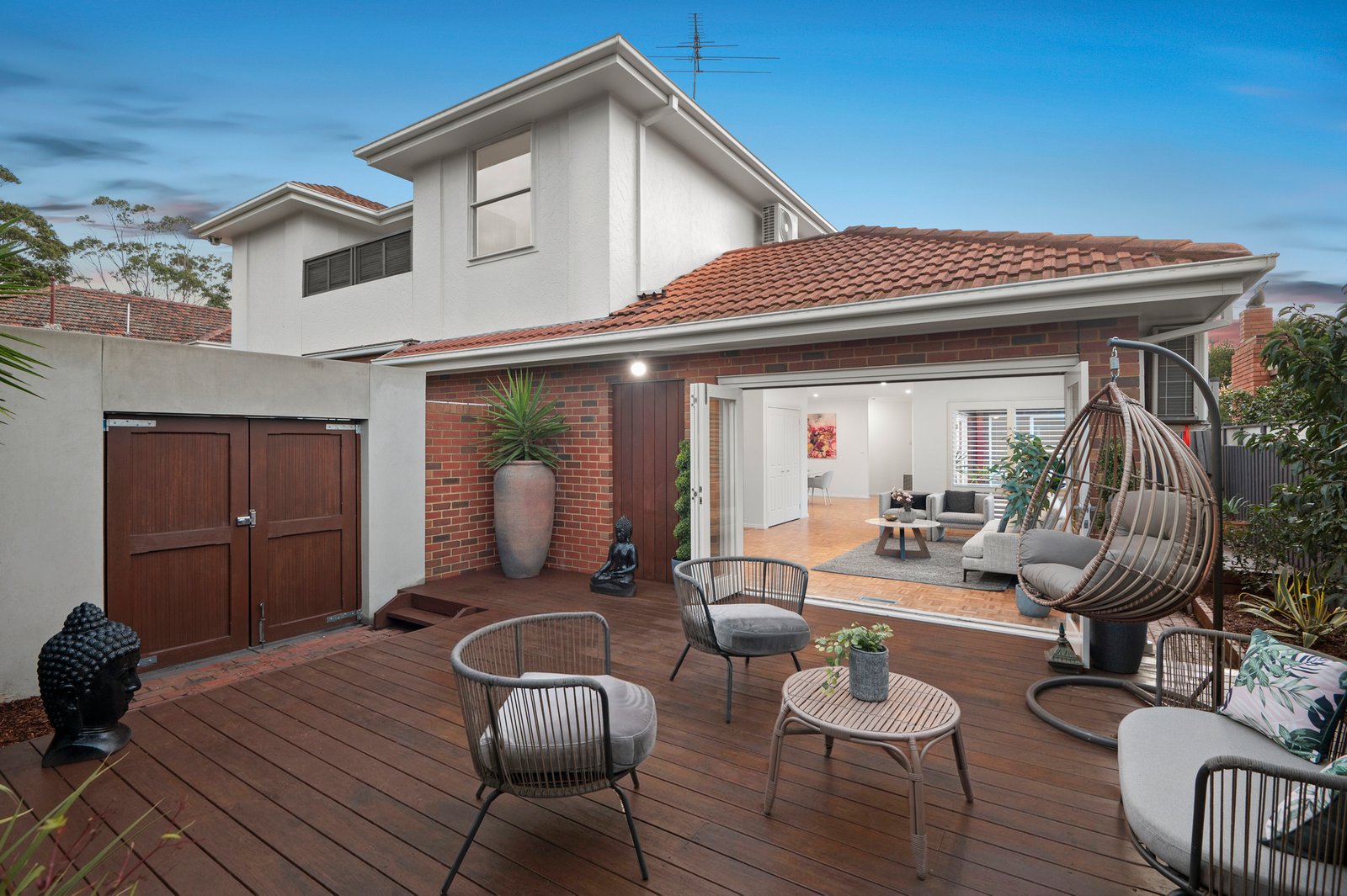 Gallery: 391B North Road