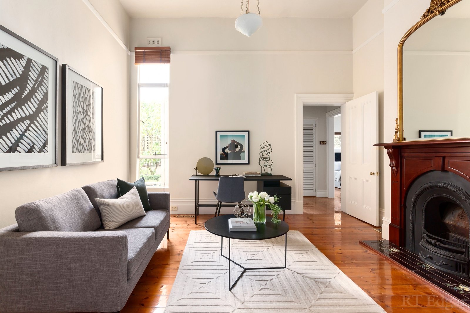 Real Estate and Property in 392 Auburn Road, Hawthorn, VIC