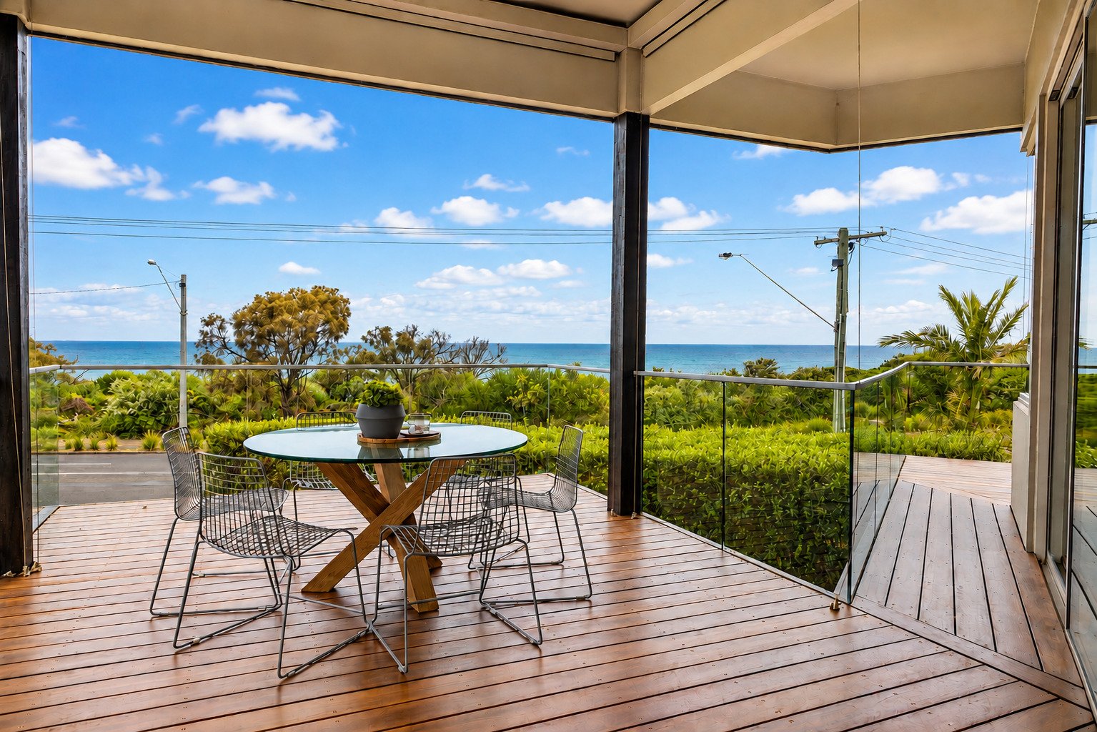 Gallery: 392 Beach Road