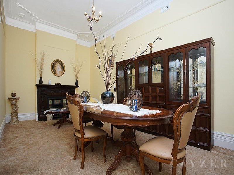 Gallery: 392 Richardson Street