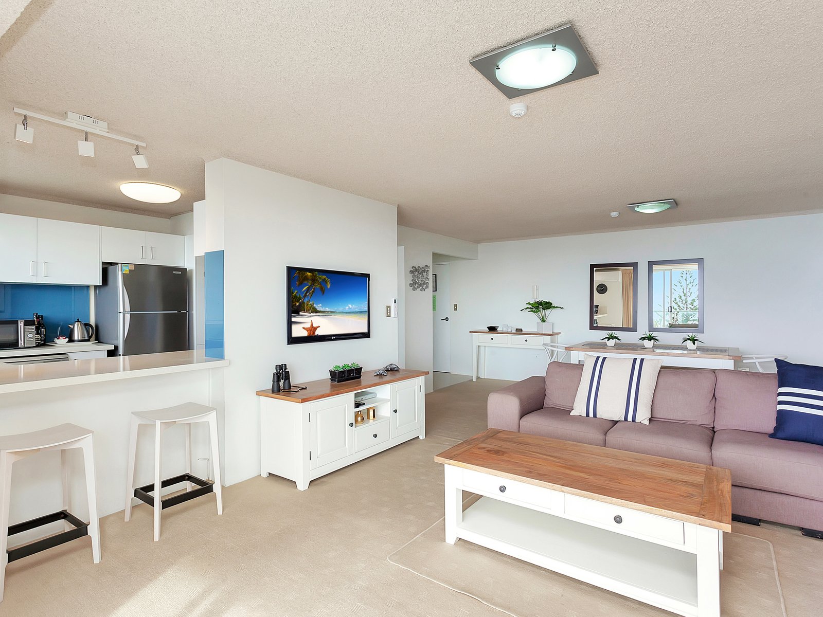 39/202 The Esplanade BURLEIGH HEADS 6