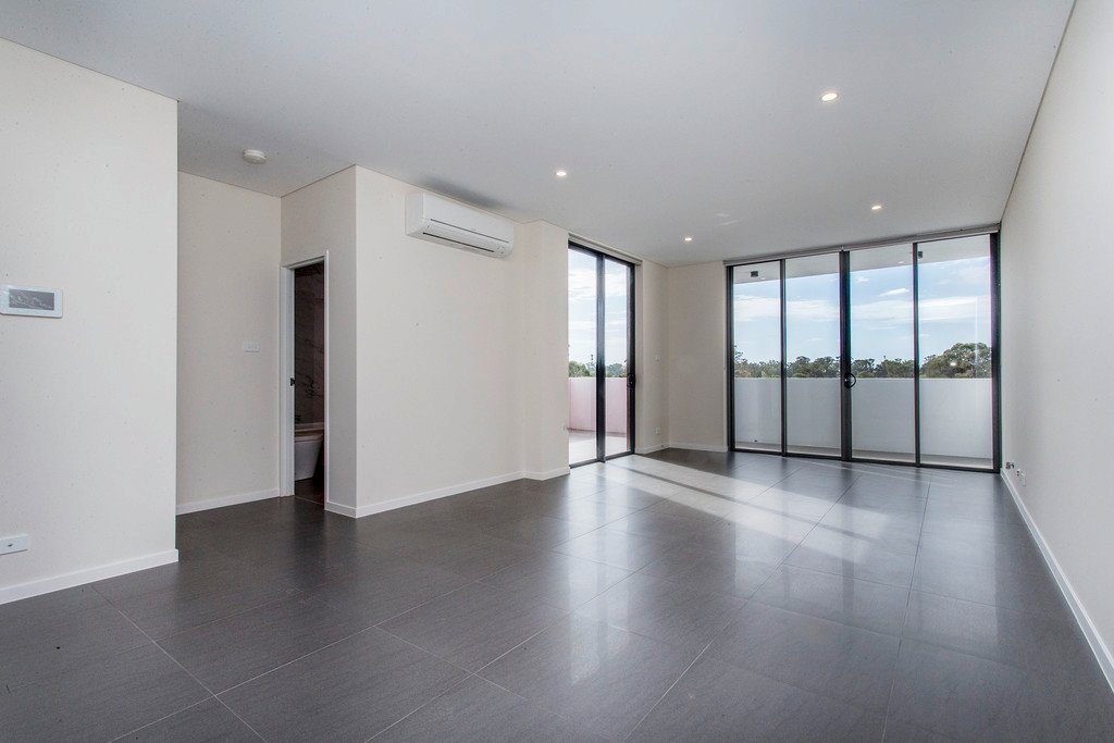 39/208 Great Western Highway KINGSWOOD 9