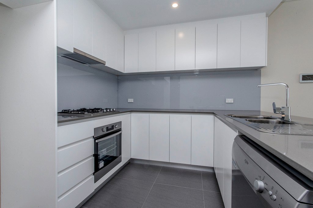 39/208 Great Western Highway KINGSWOOD 11