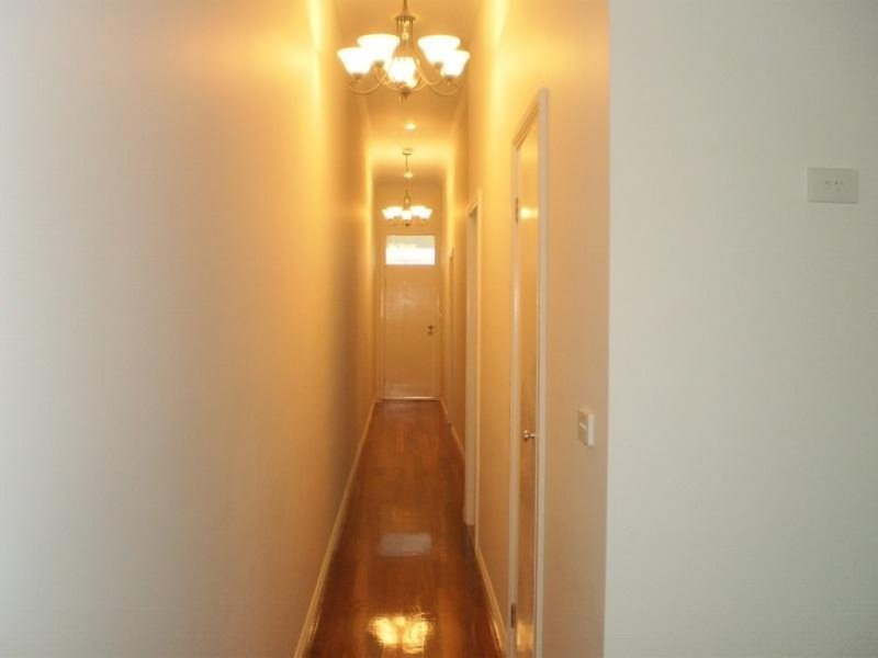 Gallery: 393 Station Street