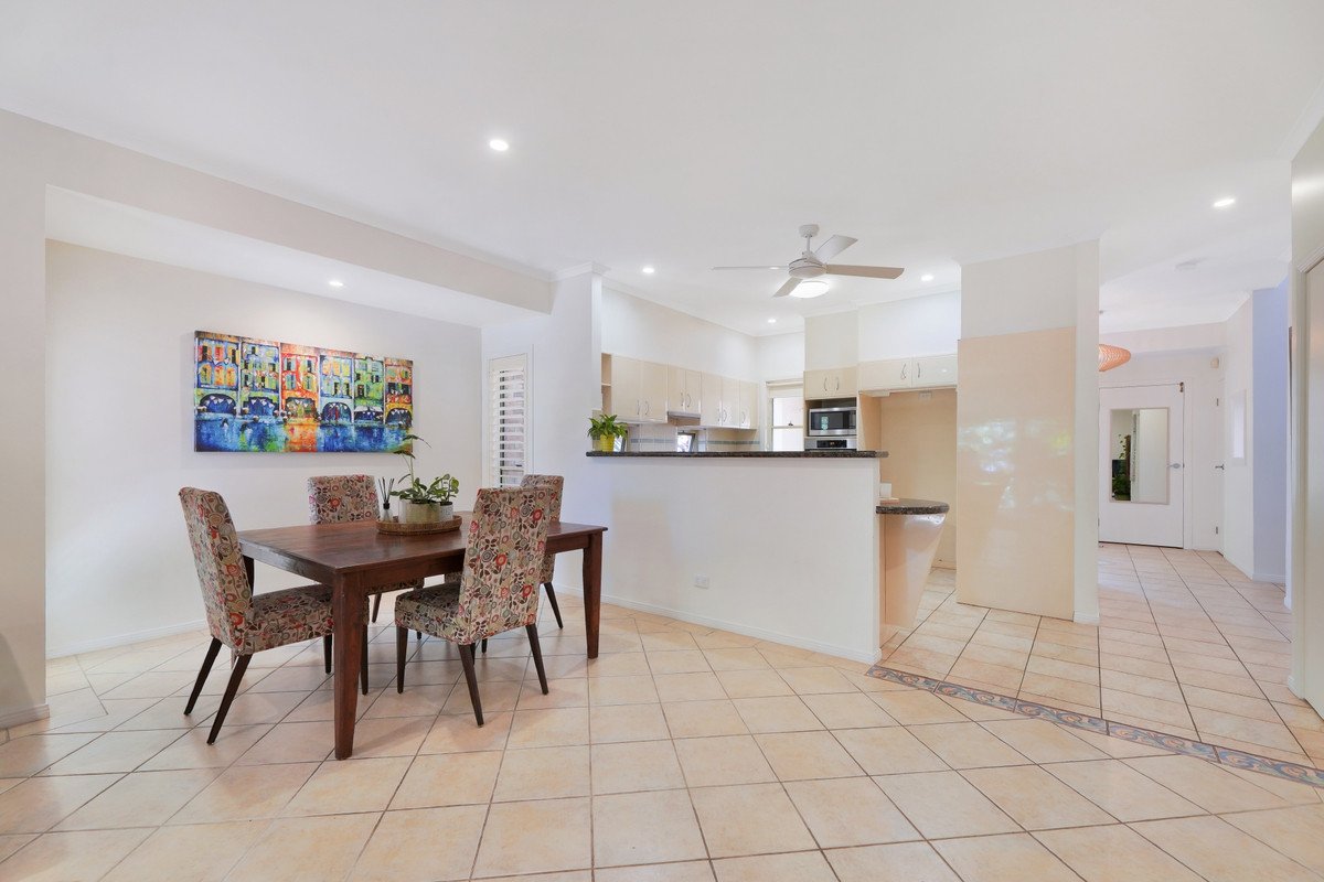 39/36-42 Beachcomber Court BURLEIGH WATERS 5