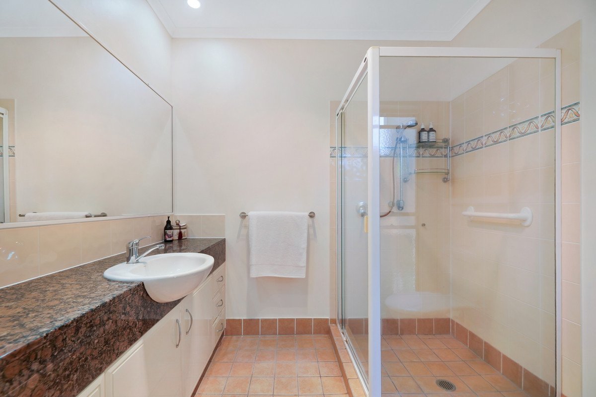 39/36-42 Beachcomber Court BURLEIGH WATERS 9