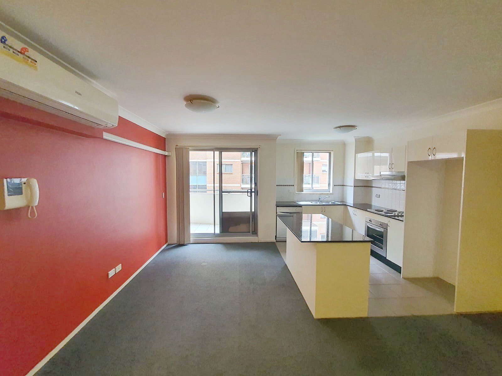 39/4 Lachlan Street LIVERPOOL 2