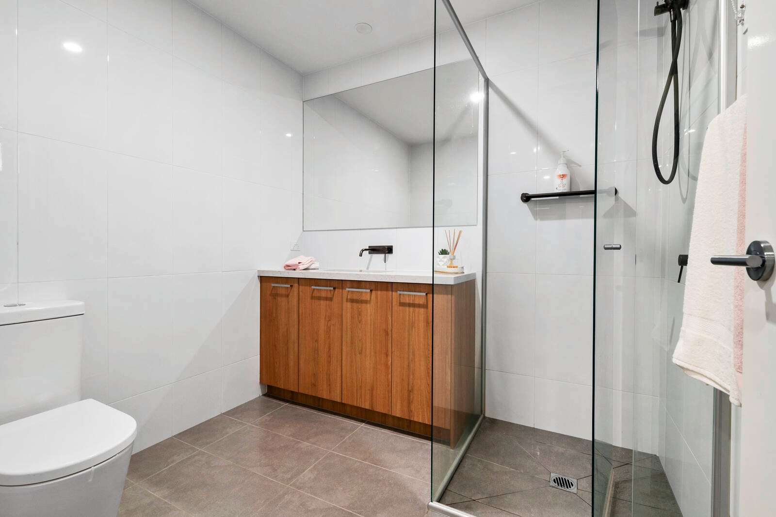 Real Estate and Property in 3/94 Rose Avenue, Templestowe Lower, VIC