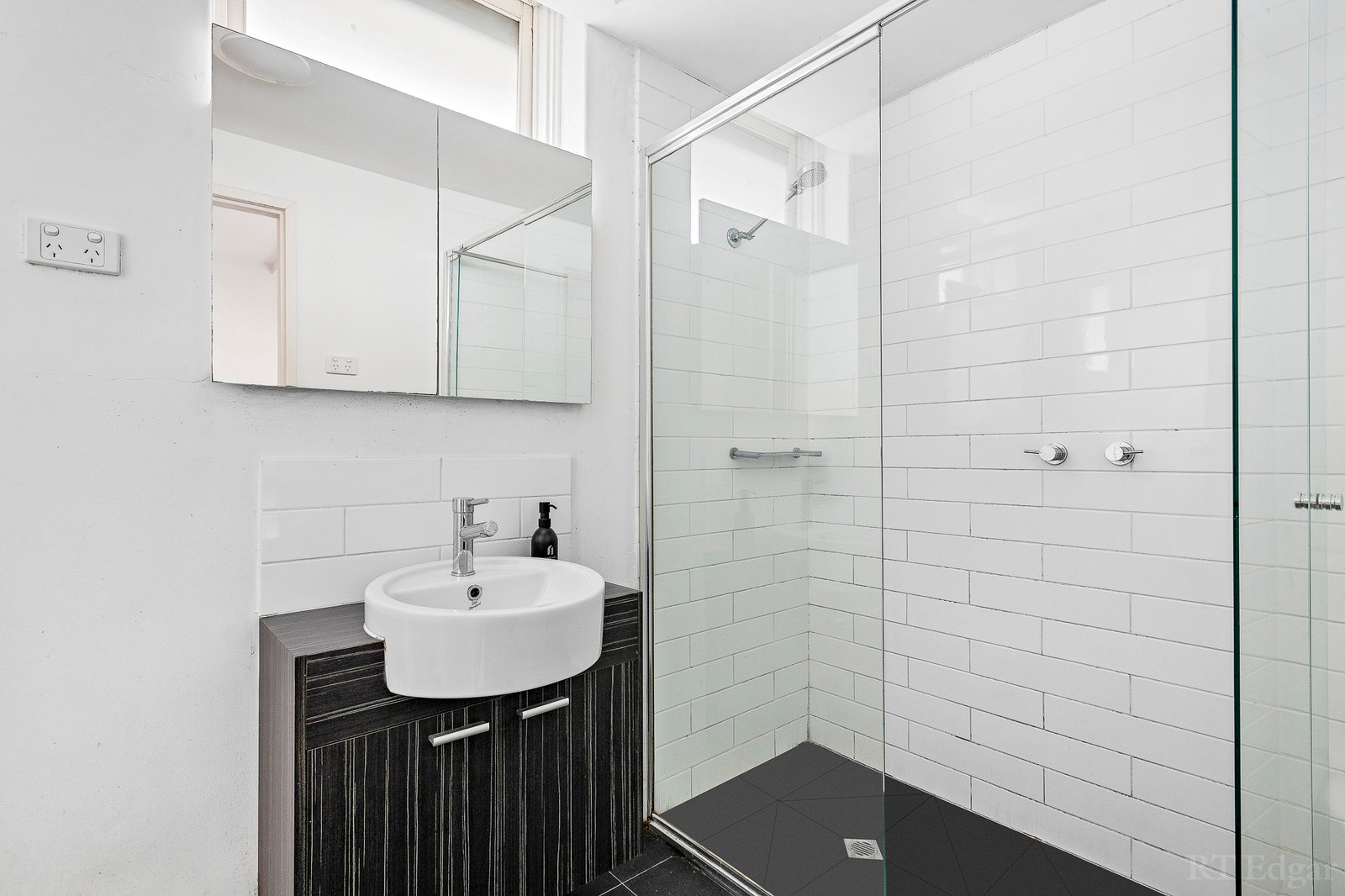 Real Estate and Property in 3/95 Manningtree Road, Hawthorn, VIC