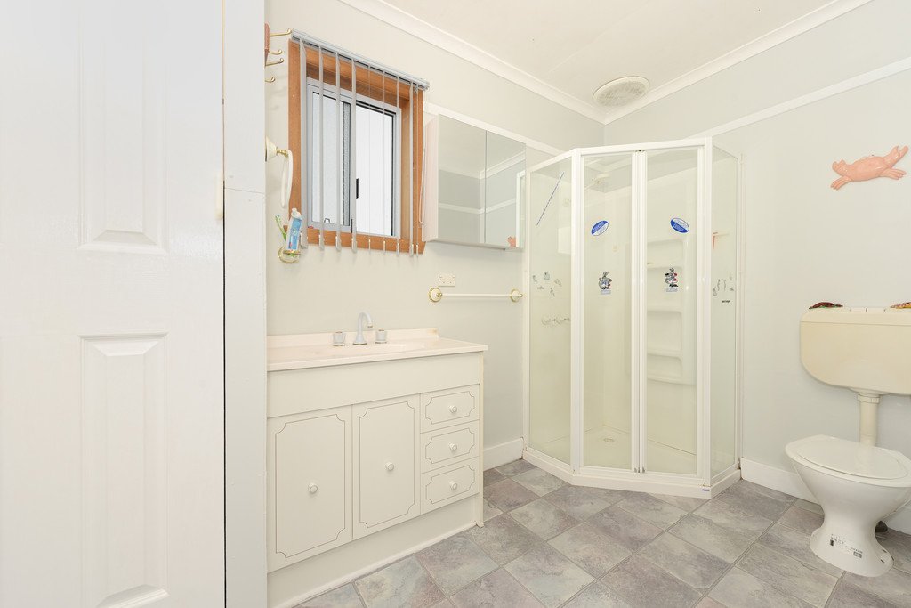 395 Shark Point Road PENNA 25